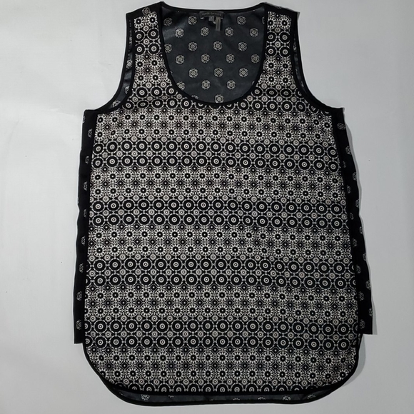 🔖Silky VINCE CAMUTO TANK TOP - Picture 7 of 7